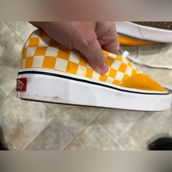 Men’s checkered Vans shoes 11.5 comfy Cush yellow orange mustard - Picture 7 of 9